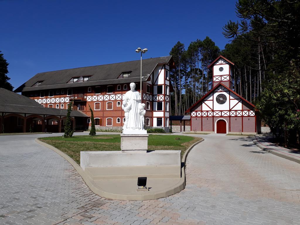 Готель Vila Dom Bosco Кампус-ду-Жордан Екстер'єр фото